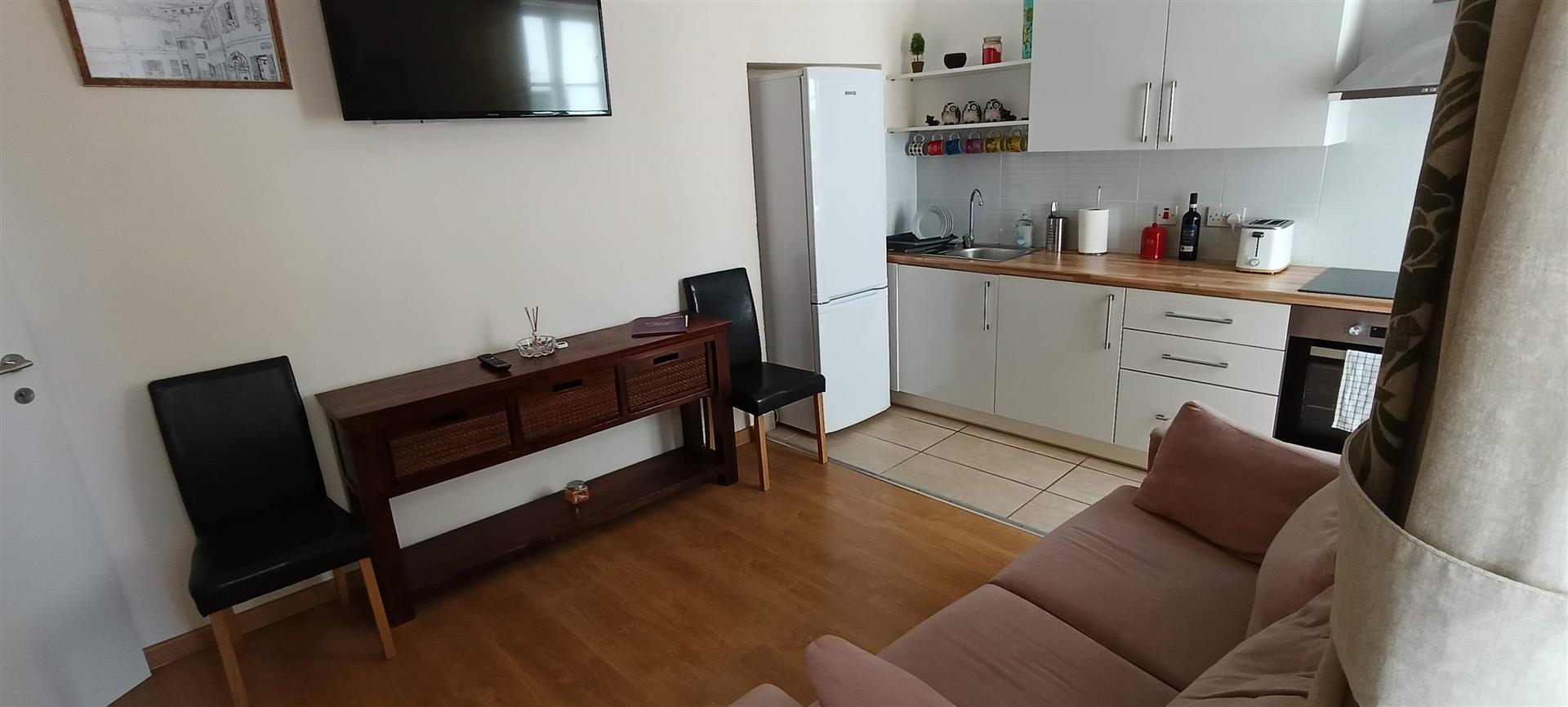 Image of Apartment - 2 Bedrooms - 2 Bathrooms for Sale in Upper Town-Gibraltar, Image 15